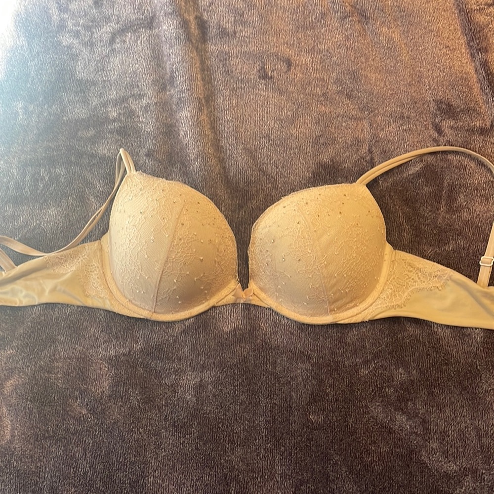 Victoria’s Secret bra